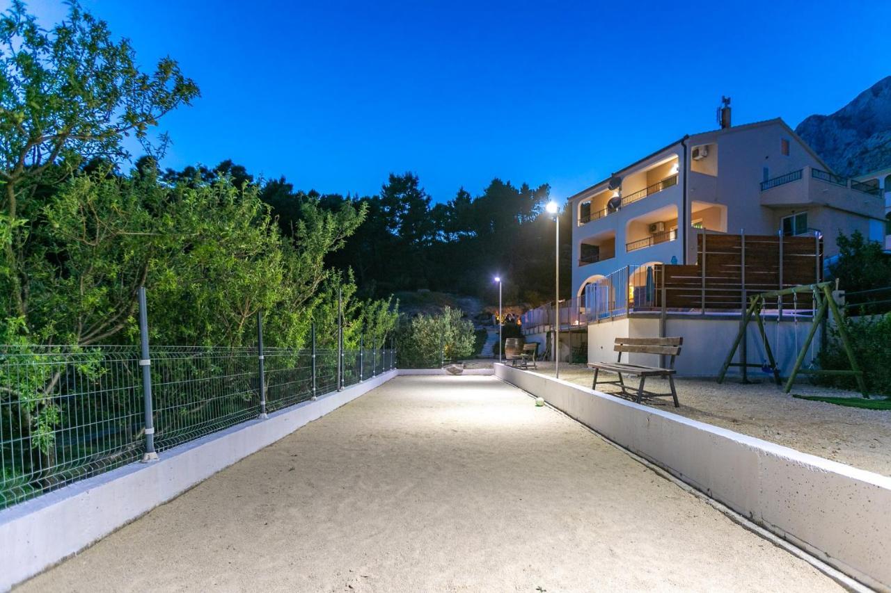 Apartments Fiona - Away From City Crowds Makarská Exteriér fotografie